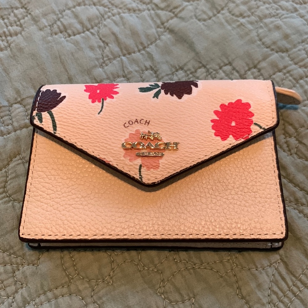 Coach Coin Purse. Card Holder. Never Used. New. Four Sections. One Zip Pocket.